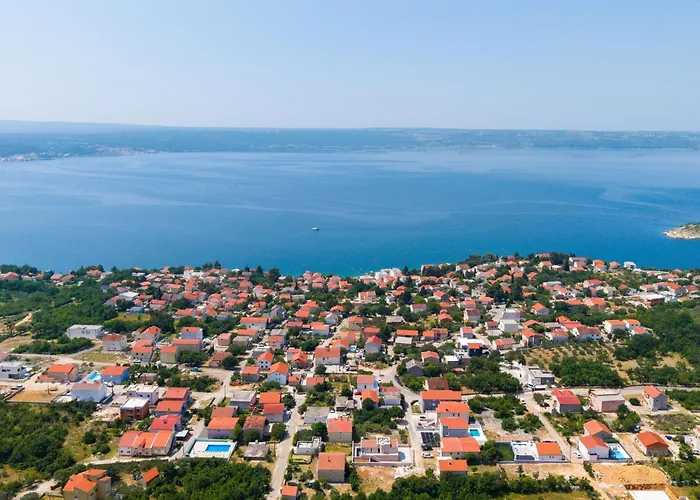 Ivan-2 By Interhome Maslenica