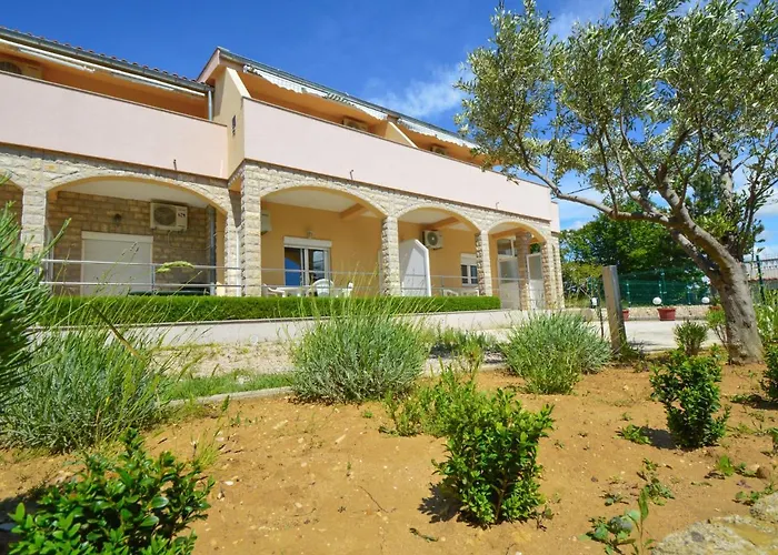 Apartamento Ivan-2 By Interhome